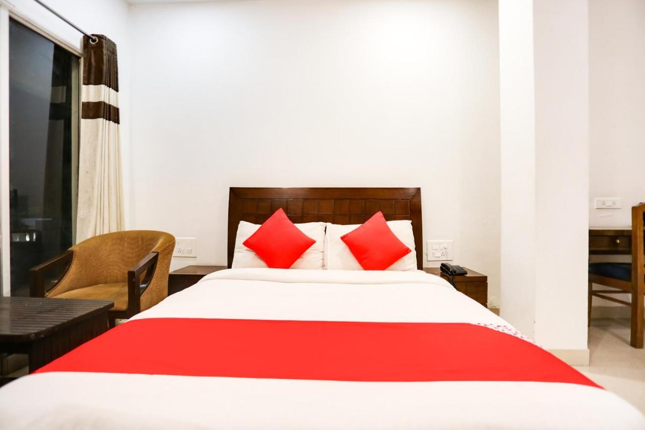 Hotel Zion Inn Варанаси Экстерьер фото