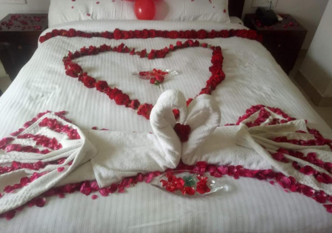 Hotel Zion Inn Варанаси Экстерьер фото