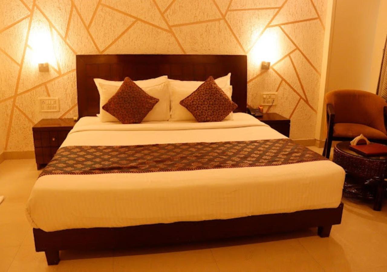 Hotel Zion Inn Варанаси Экстерьер фото